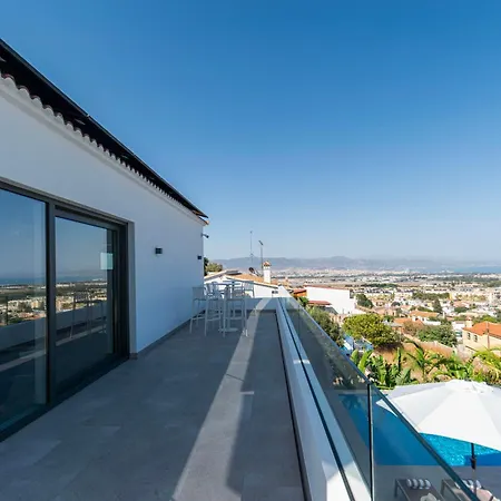 Villa Happyplace - With Panoramic Sea View Heated Infinity Saltwater Pool *
